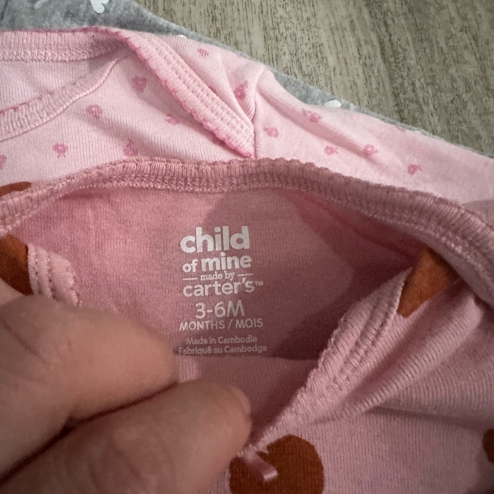 Carter's bodysuit bundle - Picture 2 of 2